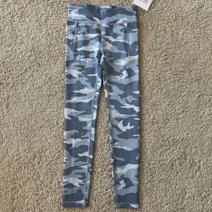 Athleta Girl Stash Your Treasures leggings size medium